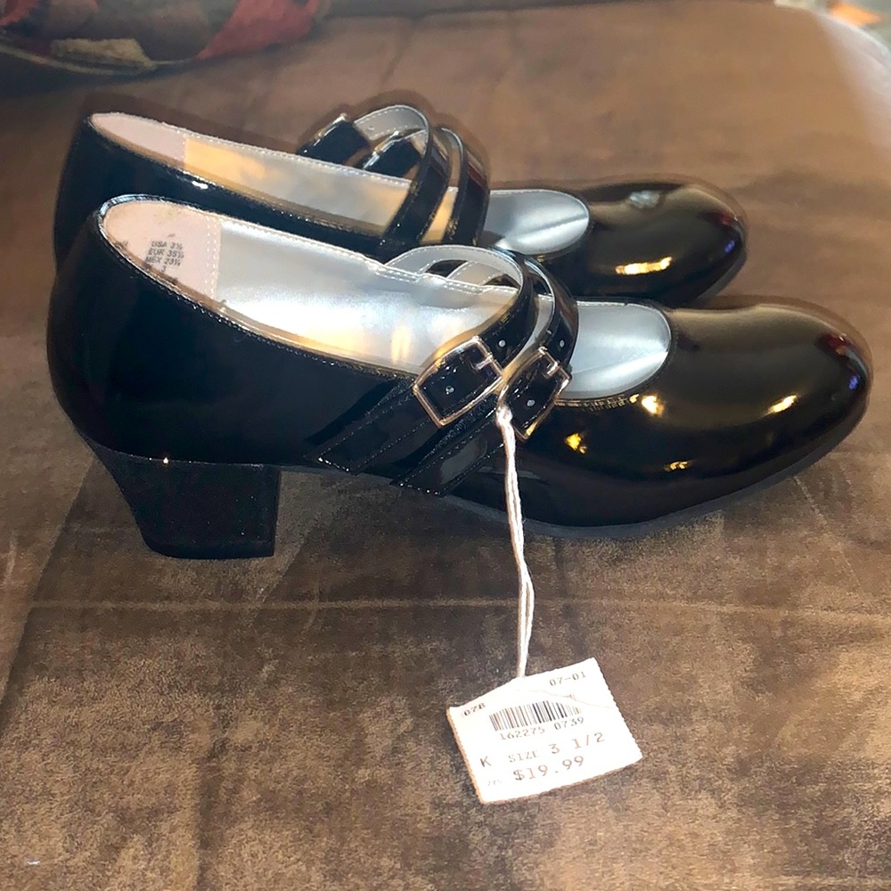 Kids shoes